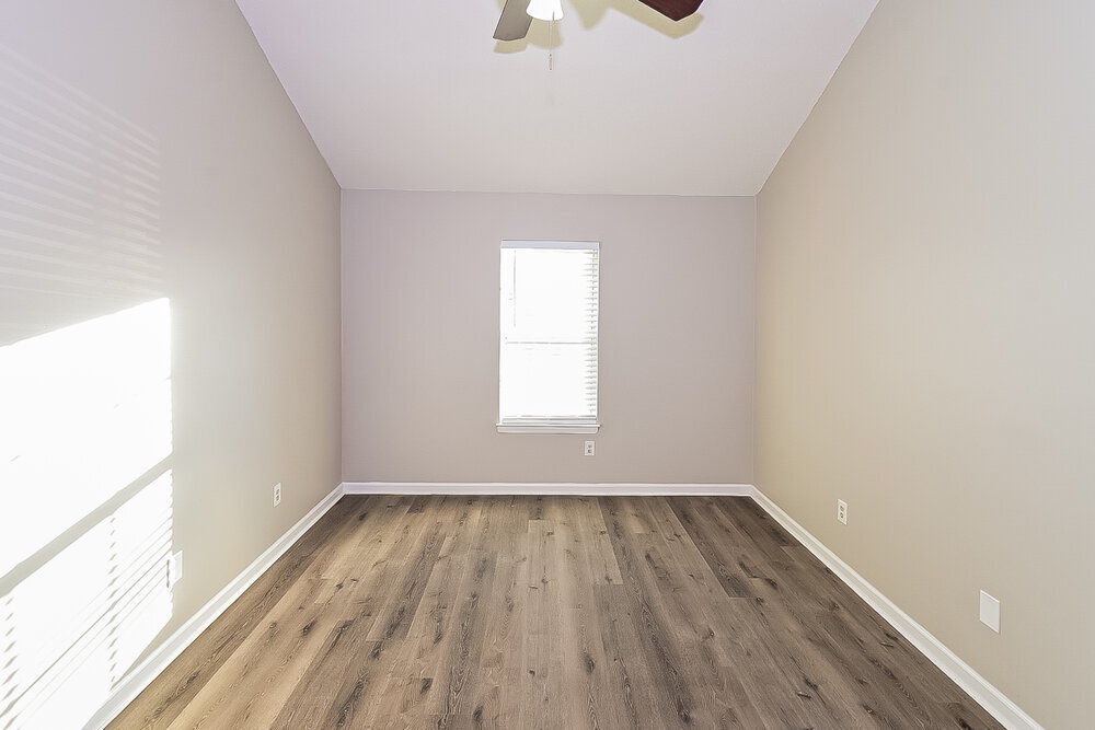 Building Photo - 9846 Riggan Dr