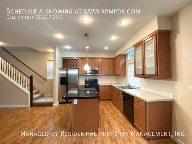 Building Photo - 2518 NW 1st Dr