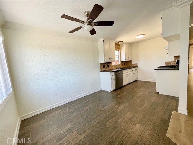 Building Photo - 34442 Via Espinoza