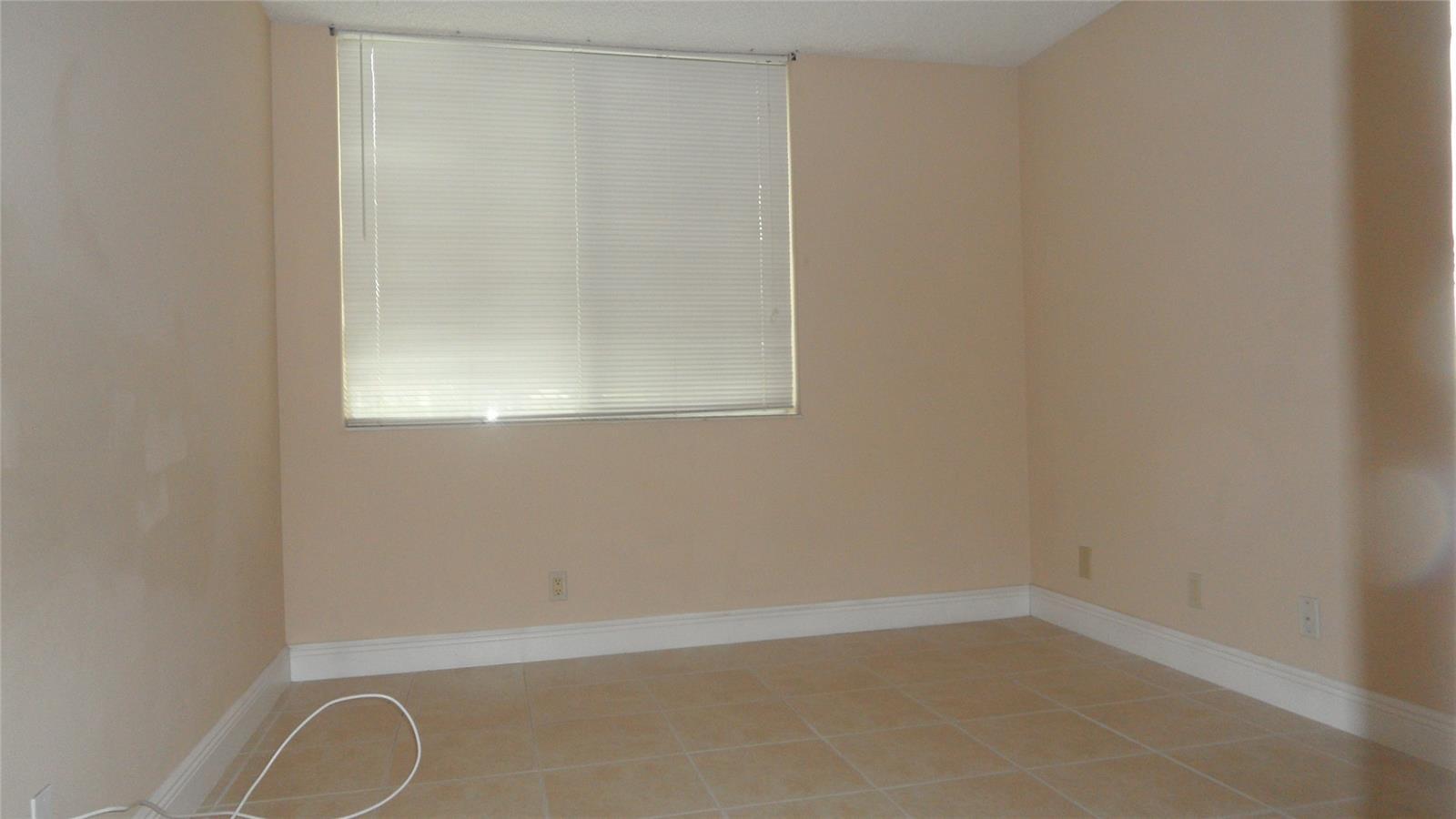Building Photo - 10749 Cleary Blvd