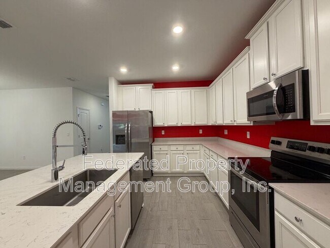 Building Photo - 2993 Crossfield Dr