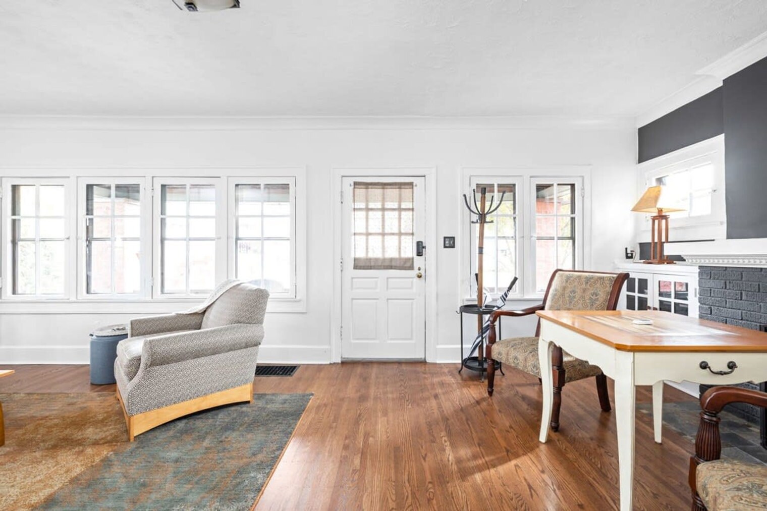 Building Photo - 4452 Carrollton Ave