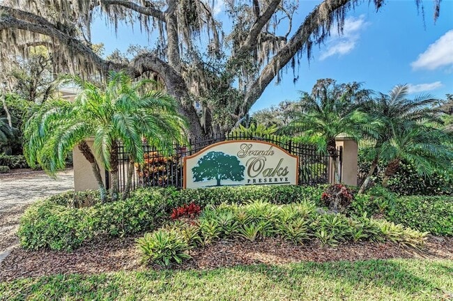Building Photo - 5200 Manorwood Dr
