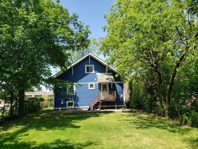 Building Photo - 993 Englewood Ave