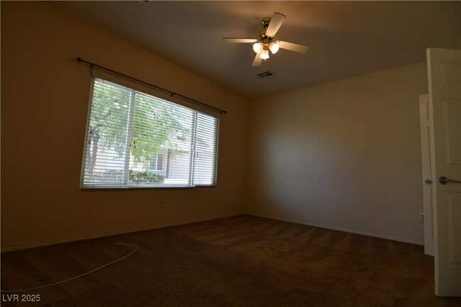 Building Photo - 3617 Kittiwake Rd