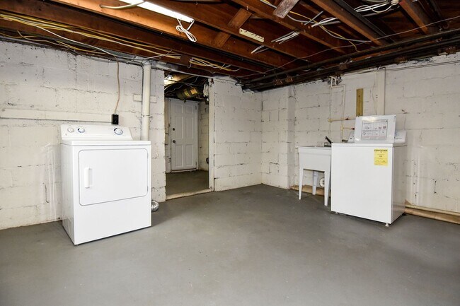 Building Photo - 600 23rd St S