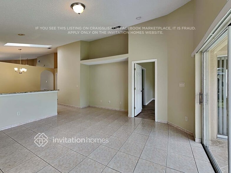Building Photo - 3278 Bellingham Dr
