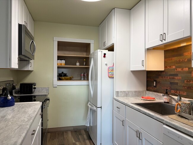 Building Photo - 1205 W Centaur Cir