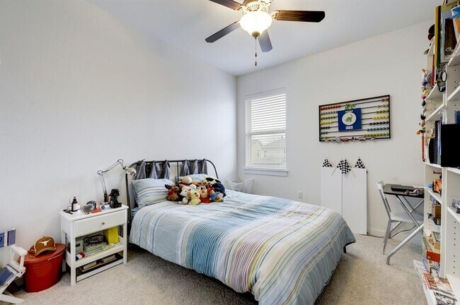 Building Photo - 4136 Berkman Dr