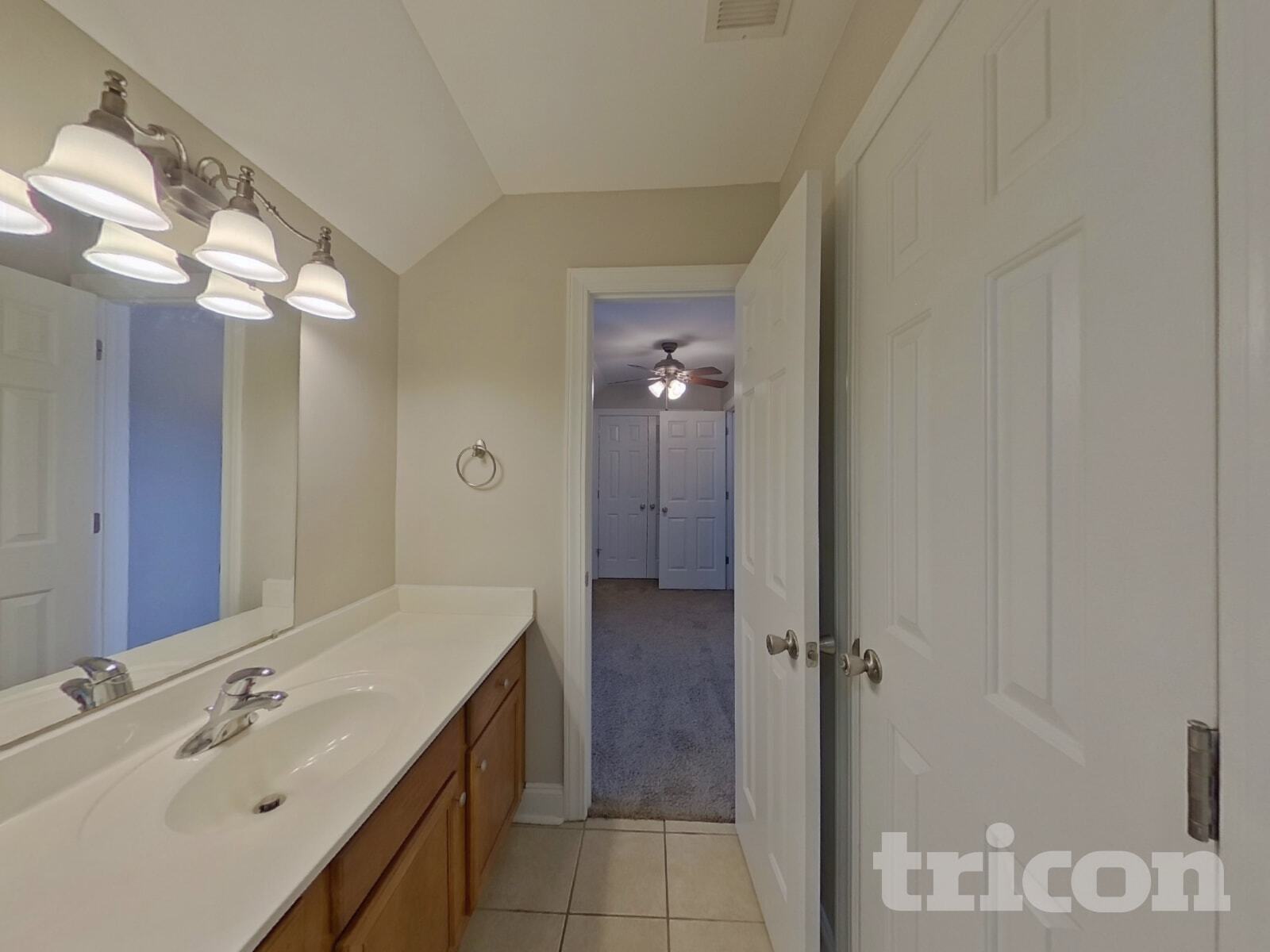 Building Photo - 167 Tanners Mill Rd