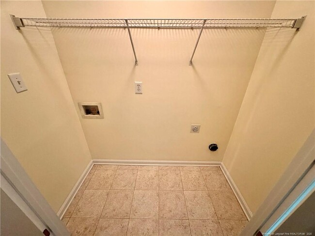 Building Photo - 2854 Kentberry Ct