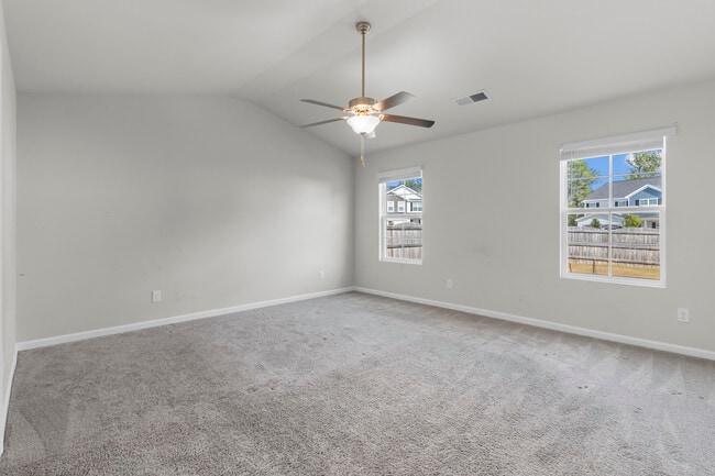 Building Photo - 672 Penfolds Wy