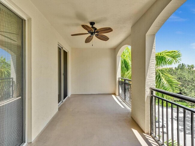 Building Photo - 1405 Renaissance Way