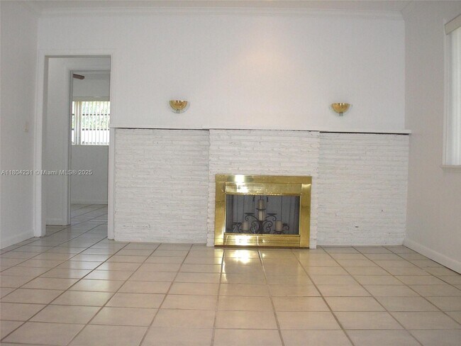 Building Photo - 11111 SW 78th Ct