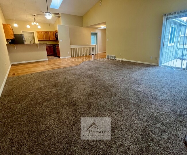 Building Photo - 75 Rising Sun Terrace