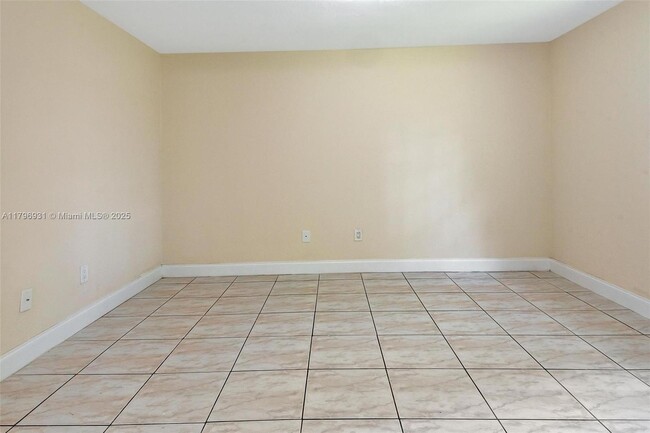 Building Photo - 13828 SW 283rd Terrace