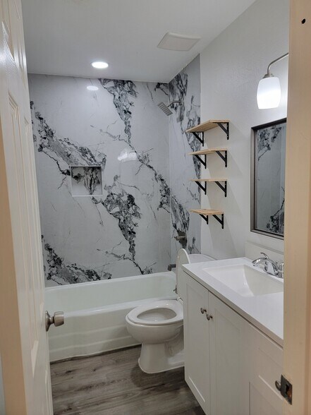 Building Photo - 12354 Nesmith Dr