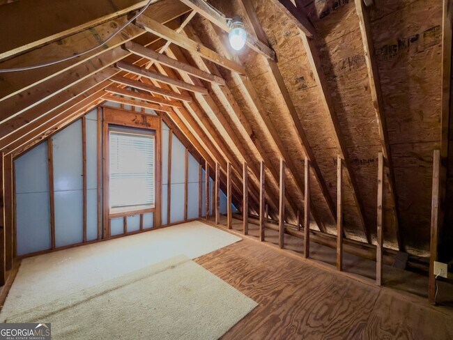 Building Photo - 593 Red Tip Ln