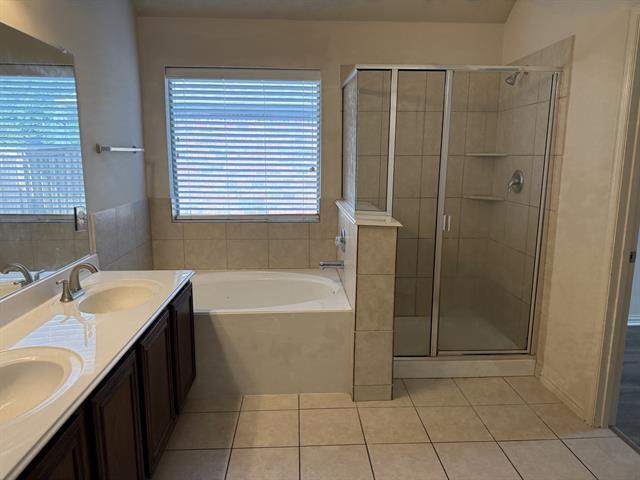 Building Photo - 5121 Hidden Knolls Dr