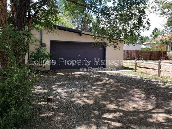 Building Photo - 721 3rd St