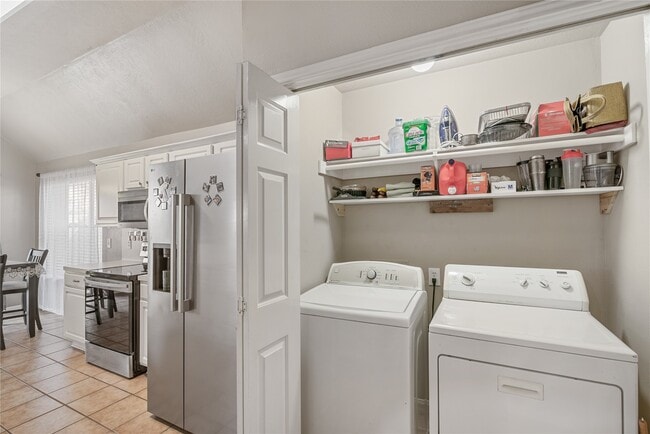 Building Photo - 31203 Baker Lake Dr