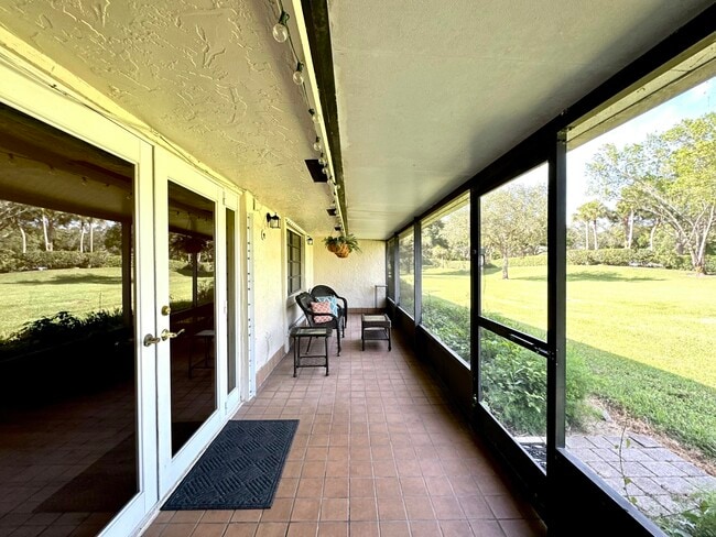 Building Photo - 22716 Vistawood Way