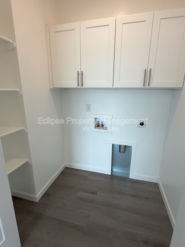 Building Photo - 147 Buena Vista Dr