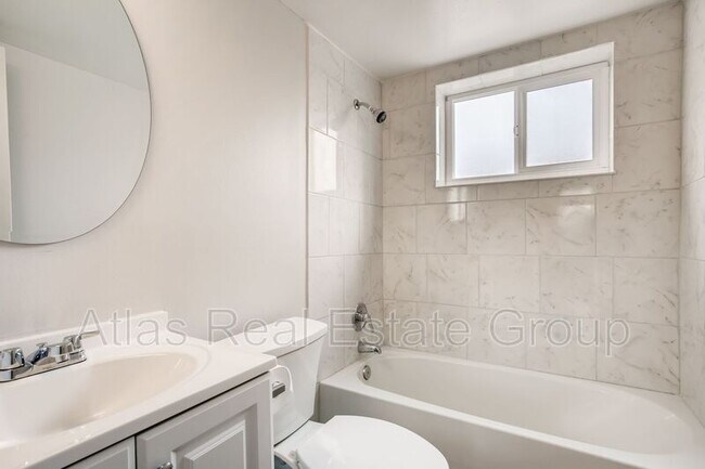 Building Photo - 10765 W 7th Pl