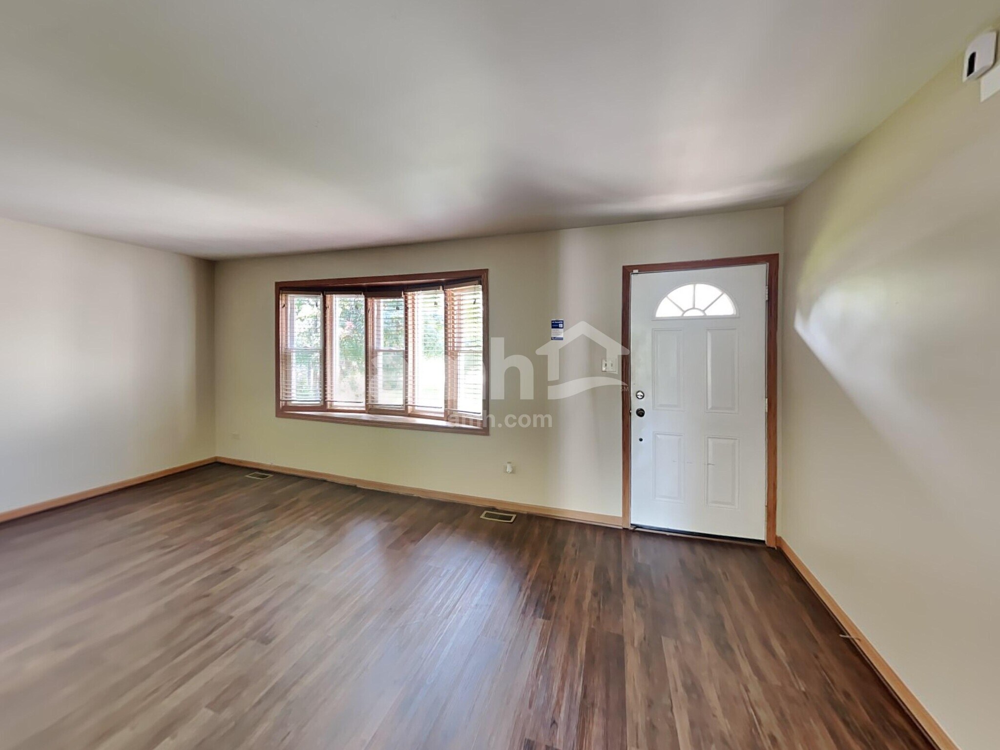 Building Photo - 6917 Monmouth Dr