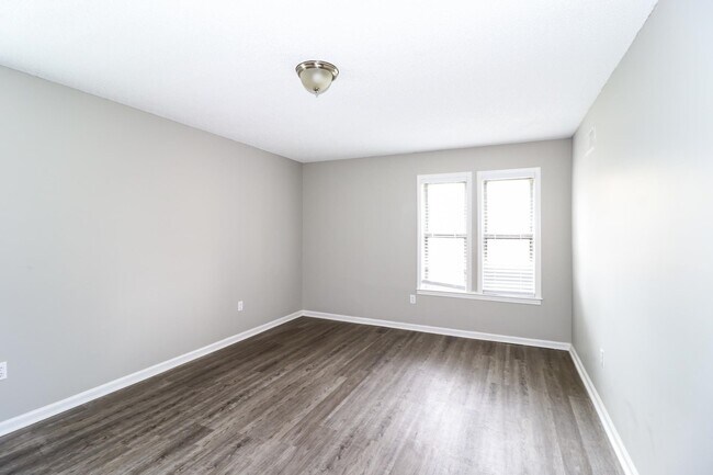 Building Photo - 6628 Birch Run Ln