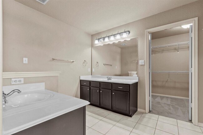 Building Photo - 197 Ferrule Dr
