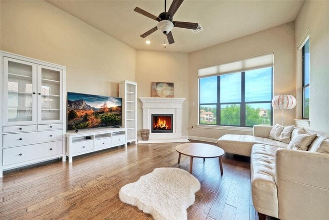 Building Photo - 10920 Bidens Pl