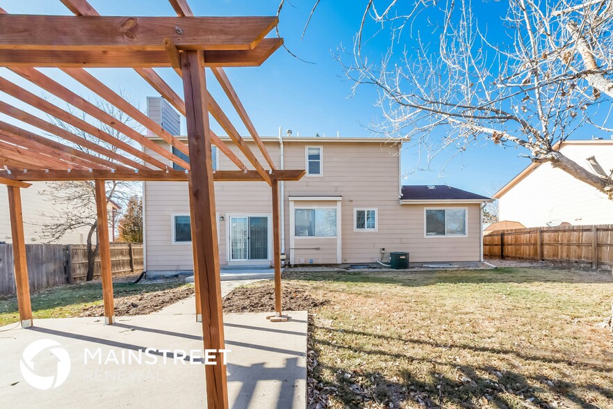 Building Photo - 10146 Fillmore St