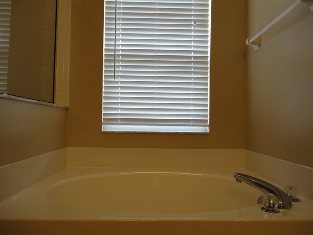 Building Photo - 10536 Juliano Dr