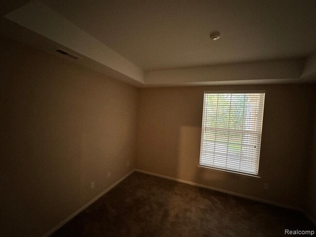 Building Photo - 2354 Pinecroft Dr