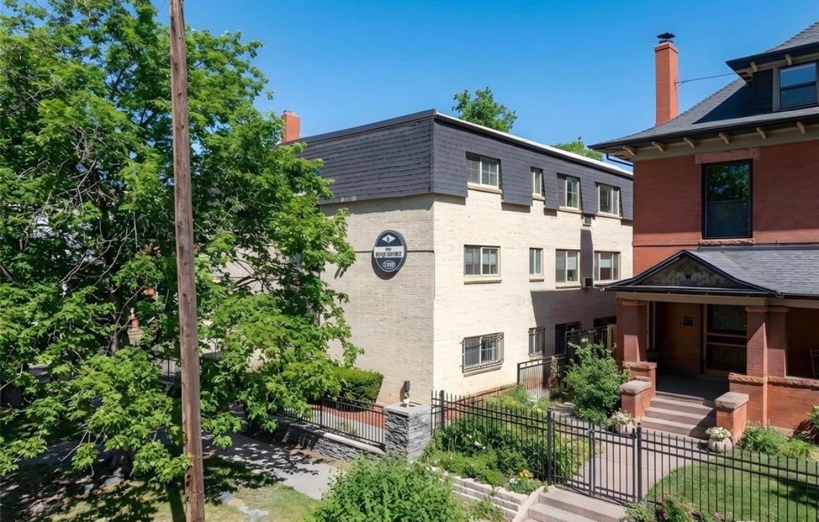 Building Photo - 1332 N Williams St