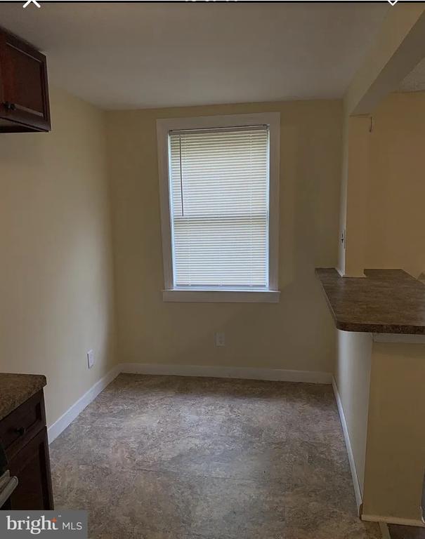 Building Photo - 1119 Kenwood Rd