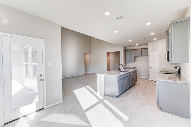 Building Photo - 5933 Revere Dr