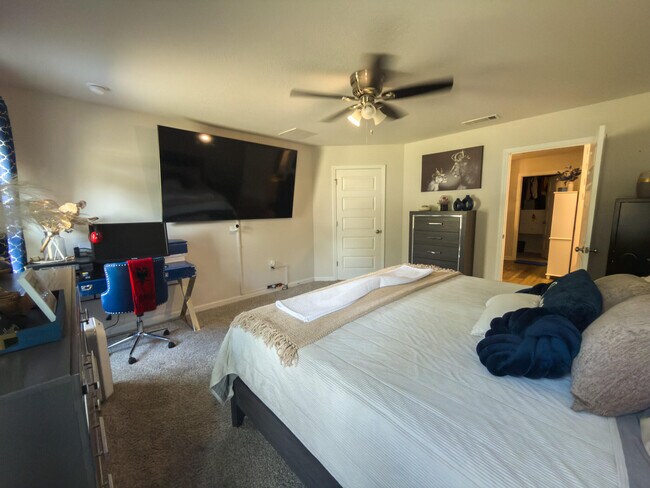 Building Photo - 8616 Tarsus Dr