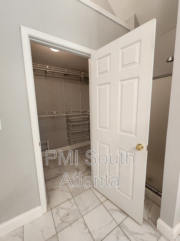 Building Photo - 2085 Winding Crossing Trail