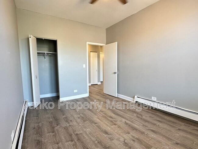 Building Photo - 5657 W Washington Blvd