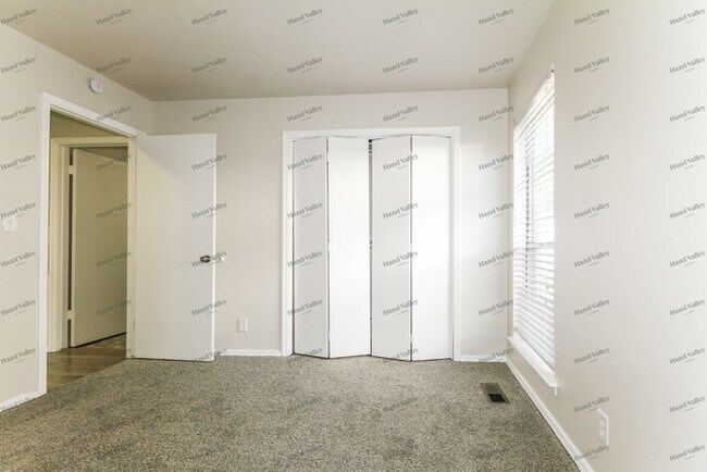 Building Photo - 3916 Durango Cir