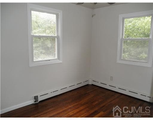 Building Photo - 4 Brant St