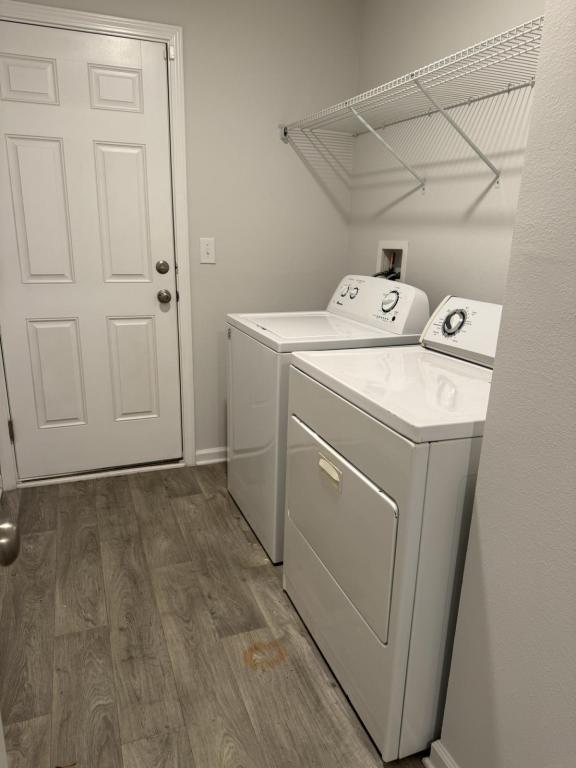 Building Photo - 125 Red Bay Rd