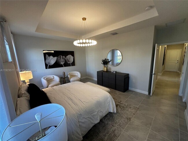 Building Photo - 2288 SE 30th St