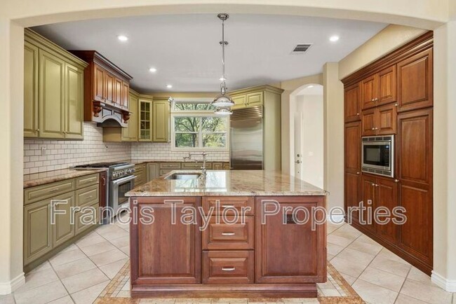 Building Photo - 29870 Platanus Dr