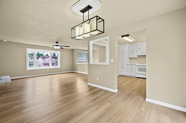 Building Photo - 6021 98th St NE