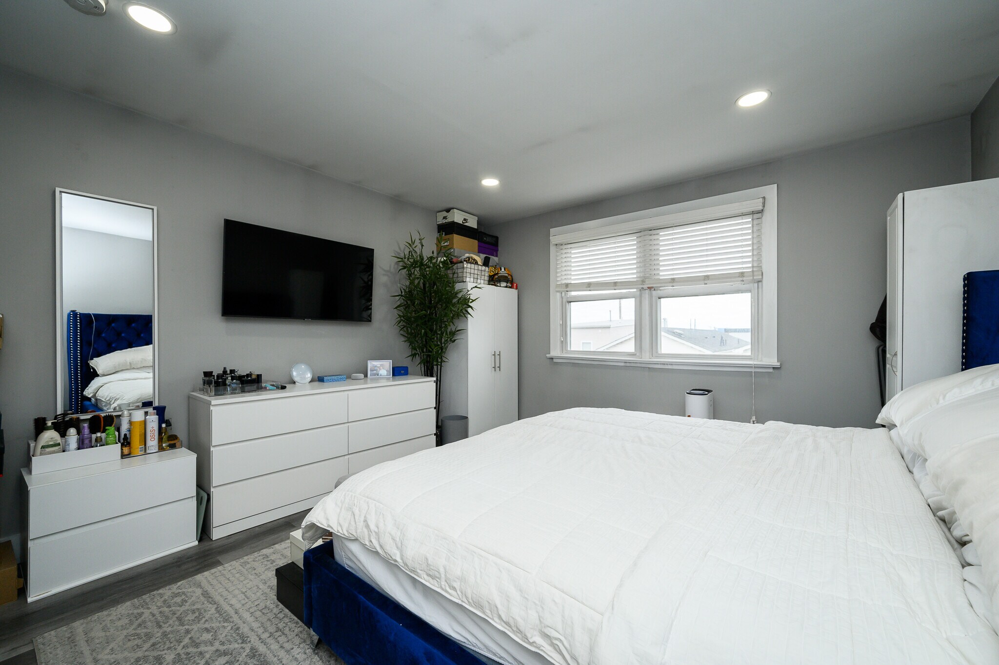 Building Photo - 569 Liberty Ave