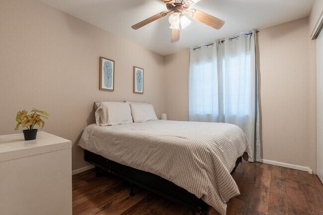 Building Photo - ?? 4 Bed / 2 Bath Mesa del Sol Home with Golf Course Views | Furnished or Unfurnished Option Avai...