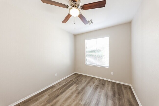 Building Photo - 11335 W Crestbrook Dr